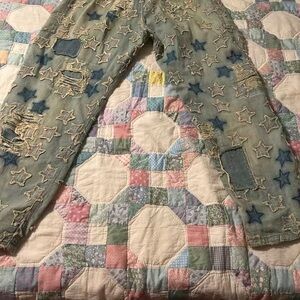 Magnolia Pearl Starry Distressed Jeans in Blue and Tan